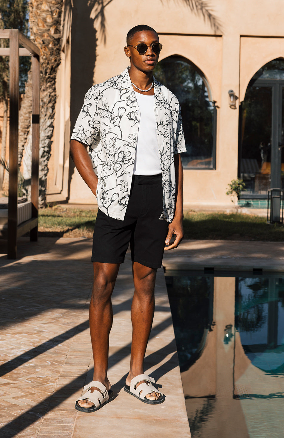 Beaufort Stretch Chino Shorts in Black