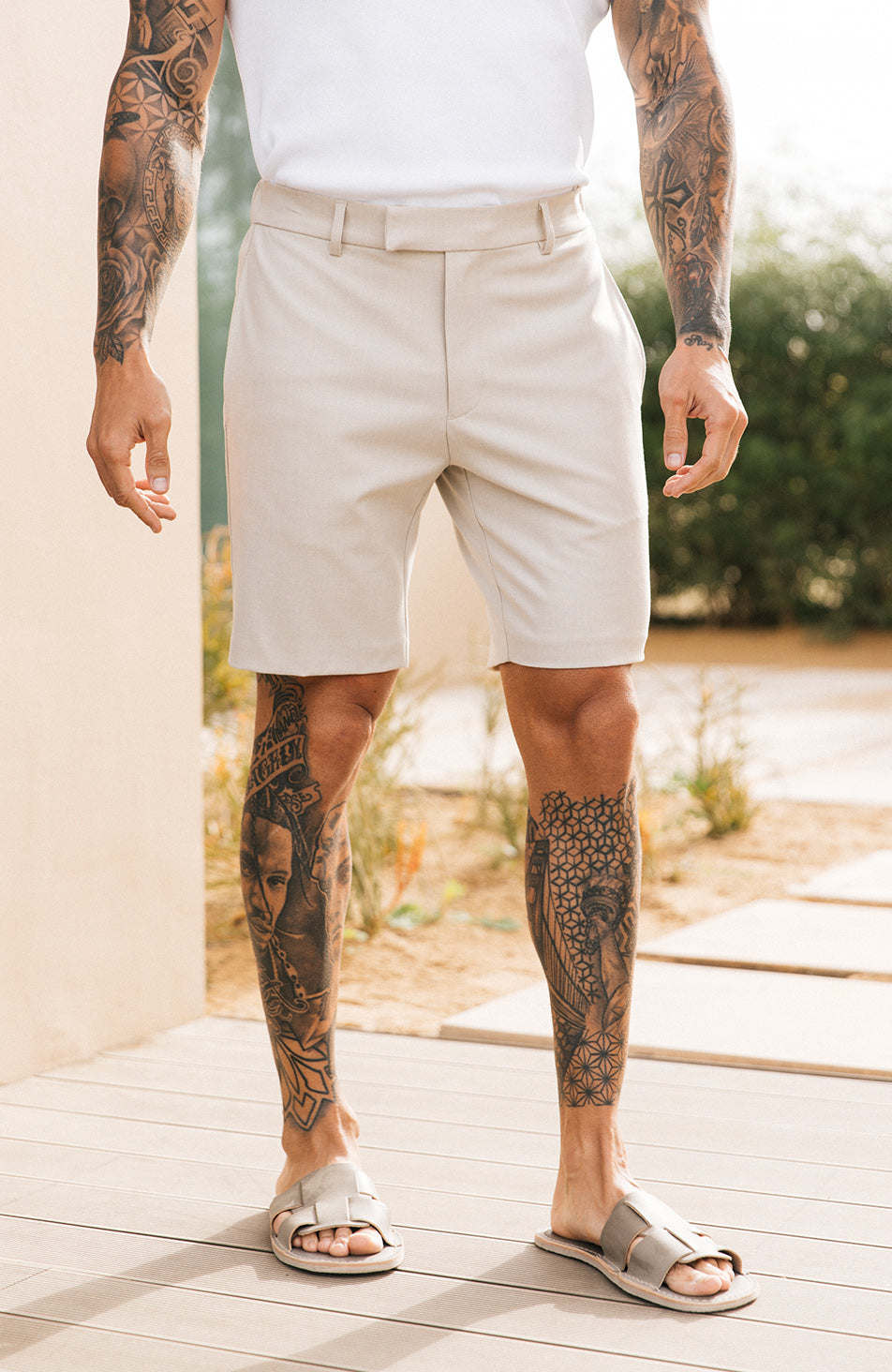 Aster Tailored Stretch Short in Beige