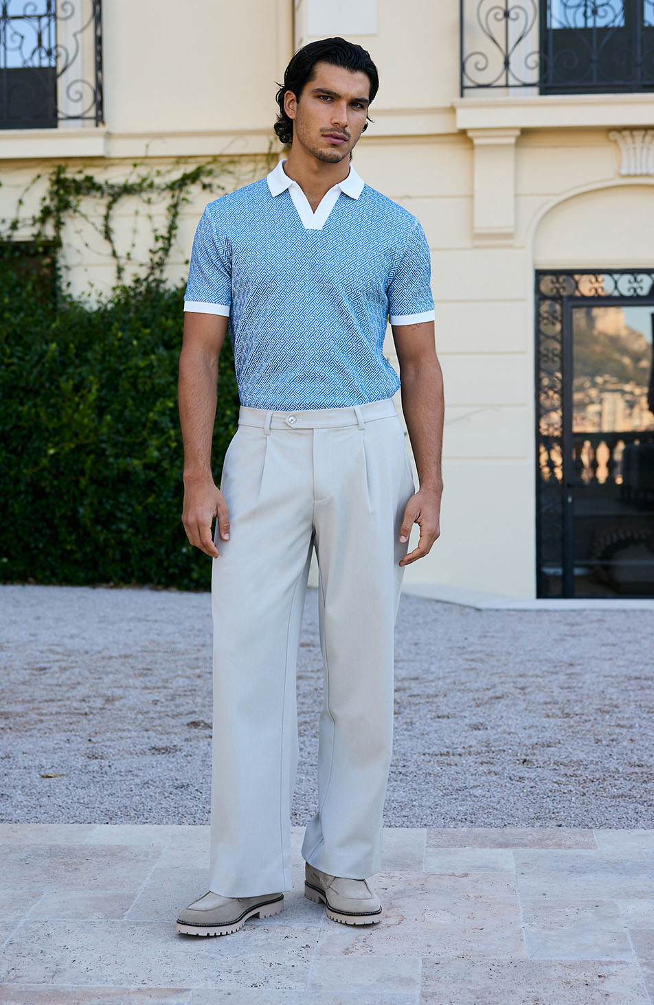 Como Relaxed Fit Pleated Tailored Pants in Beige