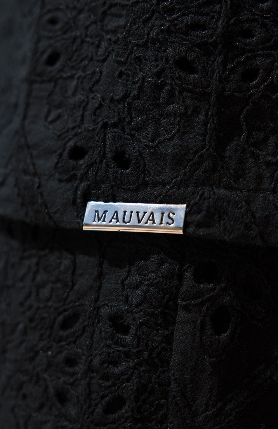 Destino Luxury Embroidered Relaxed Shirt in Black