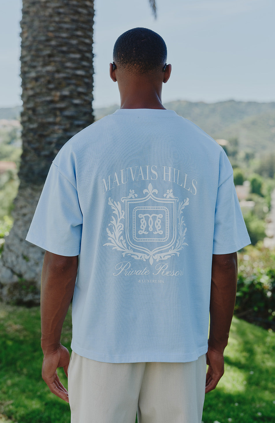 Hills Crest Graphic T-shirt in Blue