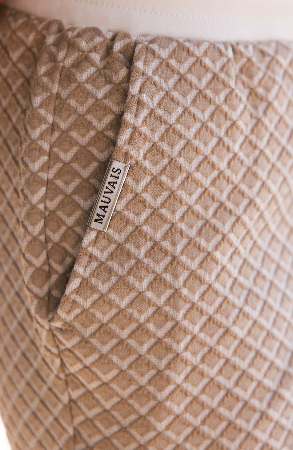 Salerno Slim Stretch Short in Beige