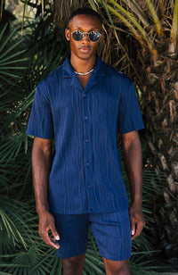 Model is 6'1 with size S chest, wearing size S