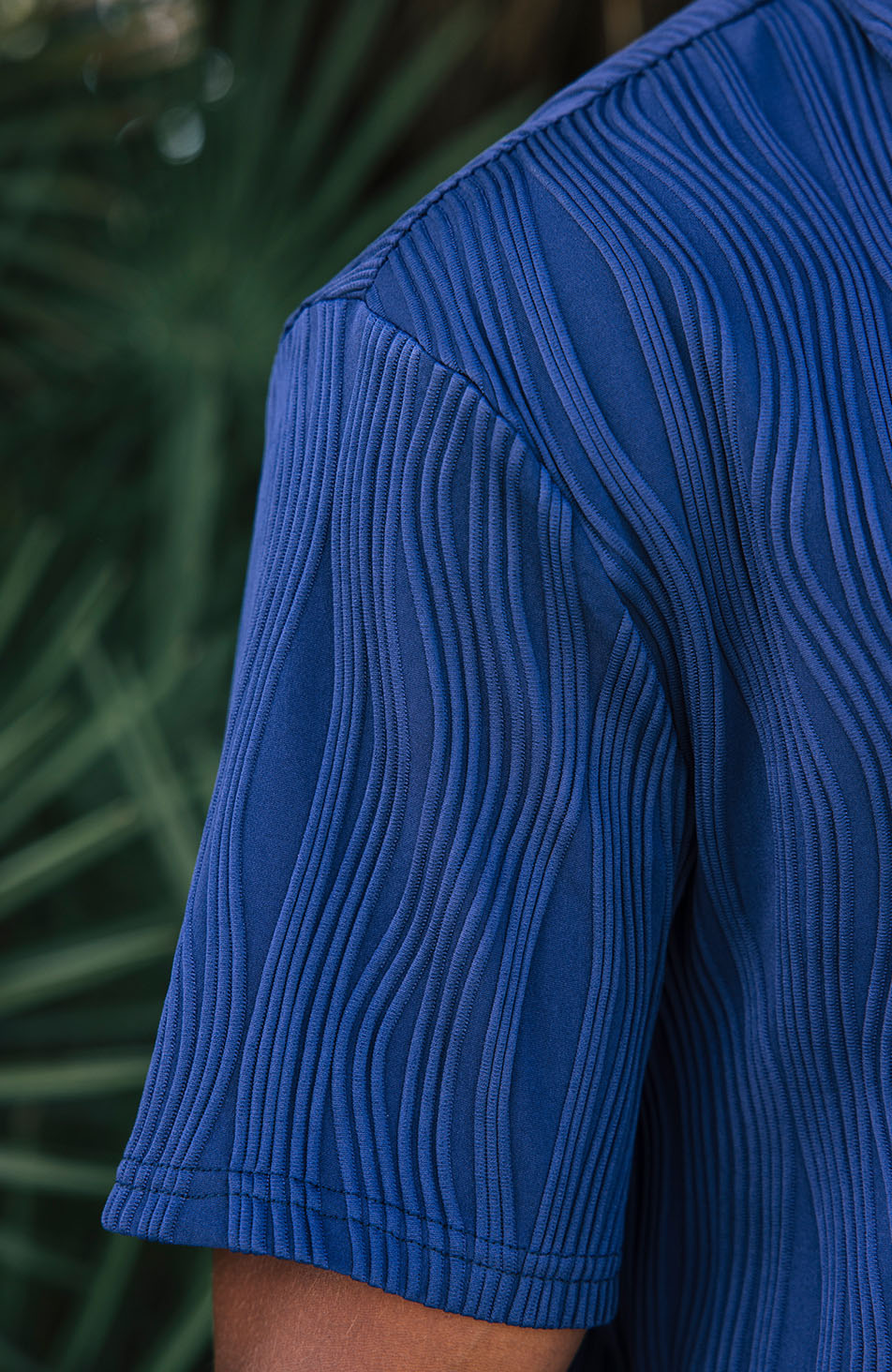 Relaxed Fit Wave Shirt in Navy