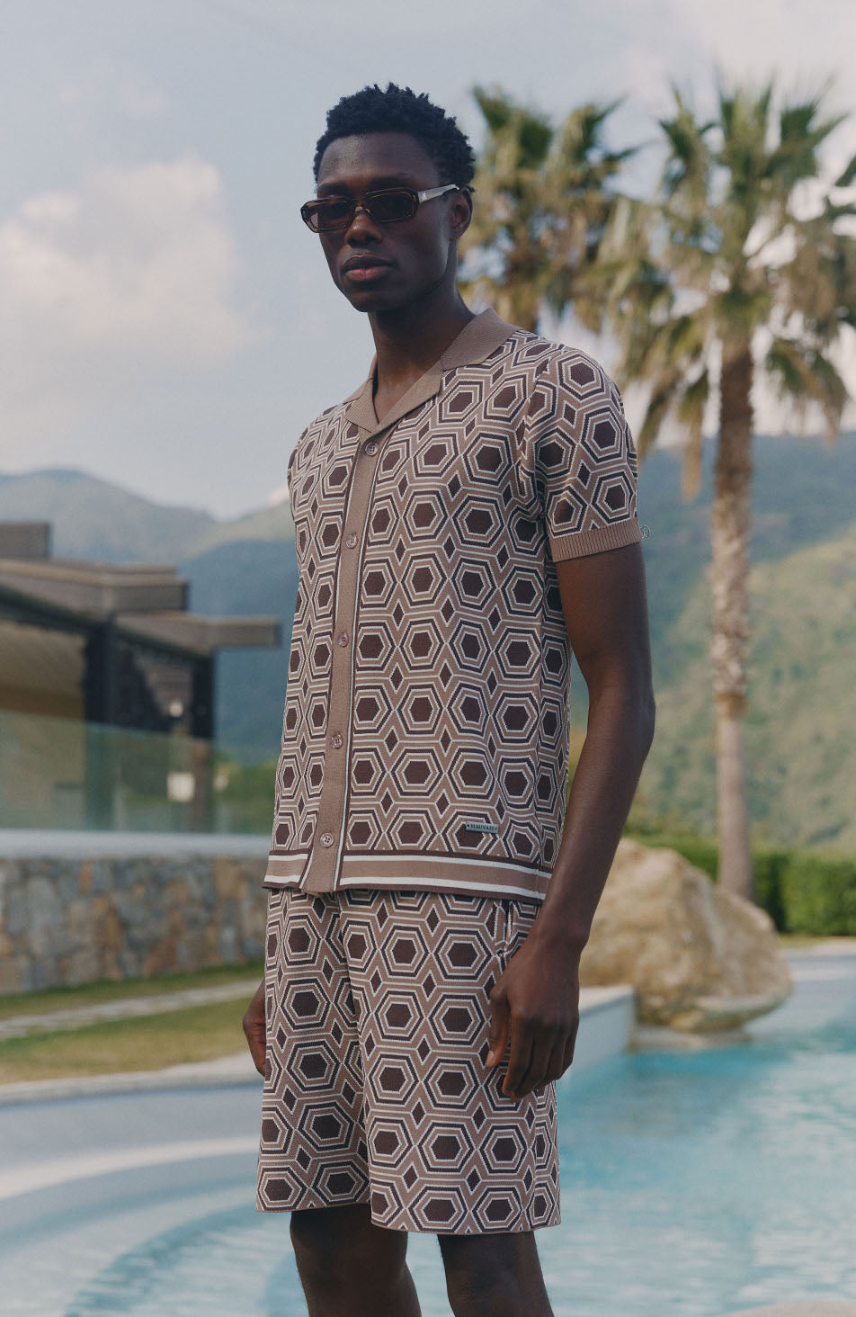 Monica Slim Knit Shorts in Beige