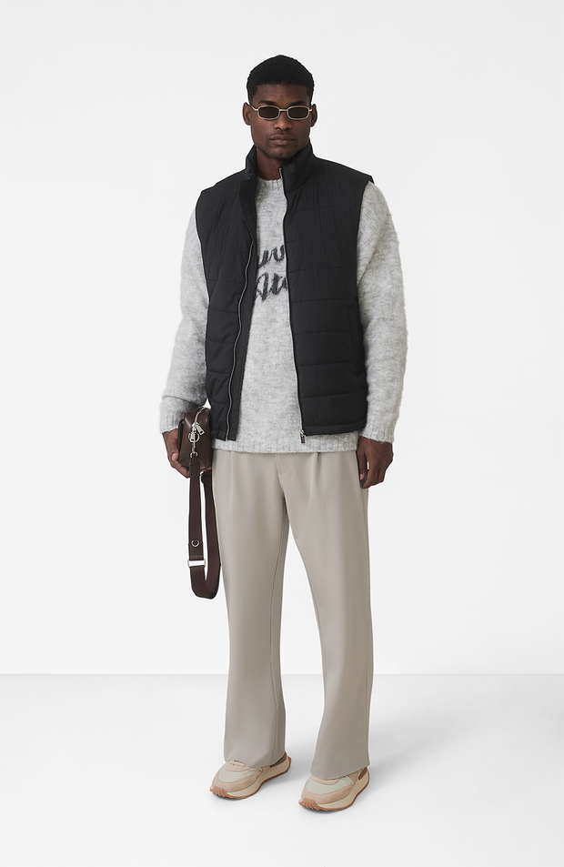 Model is 6'2 with size M chest, wearing a size M