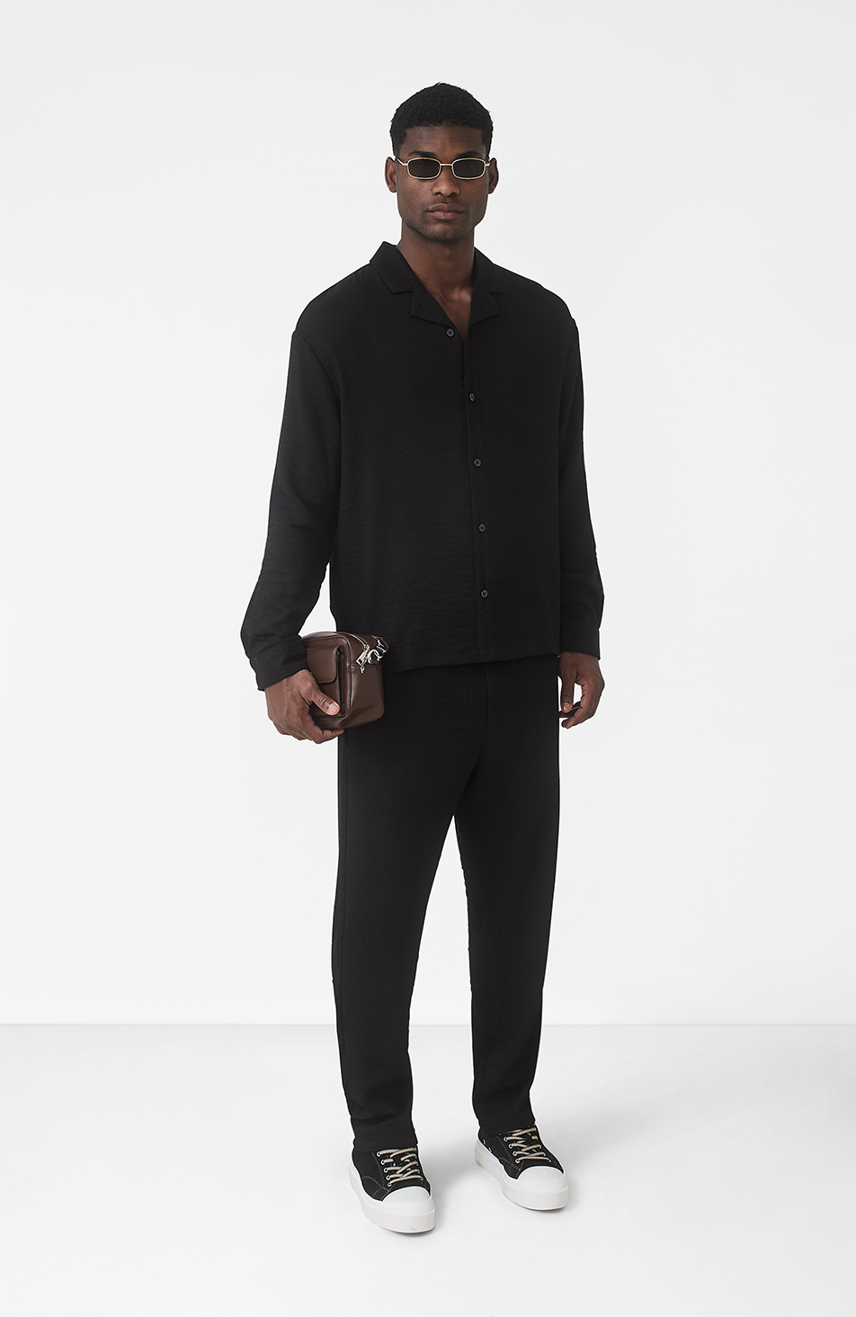 Fiorano Long Sleeve Relaxed Fit Shirt in Black