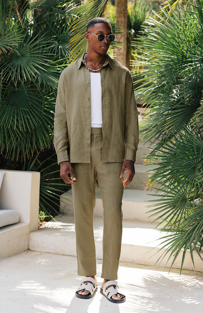 Model is 6'1 with size S chest, wearing size S