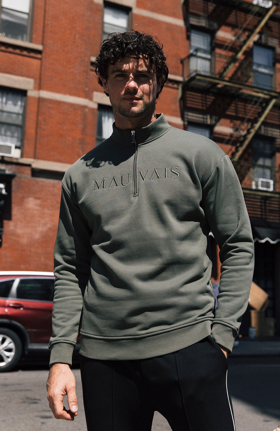 Volonte Regular Quarter Zip Sweatshirt in Khaki