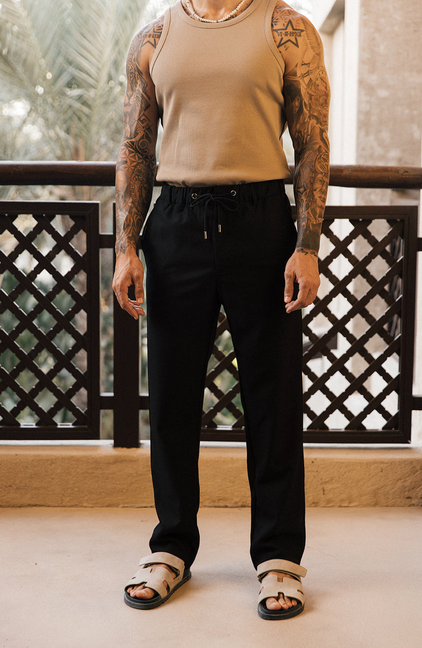 Deveron Tailored Drawstring Pants in Black