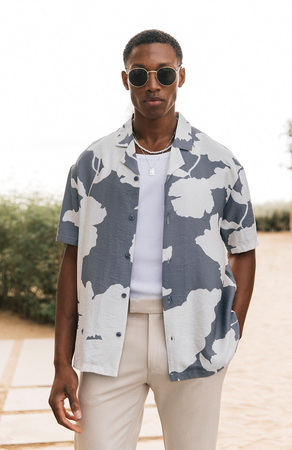 Atacama Relaxed Fit Floral Shirt in Grey and Cream