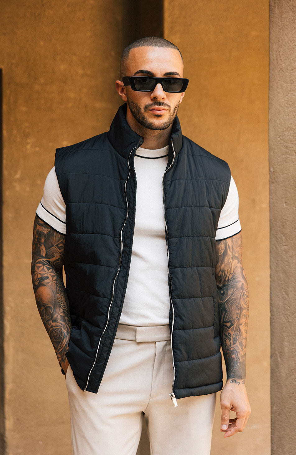 Thar Light Weight Gilet in Black