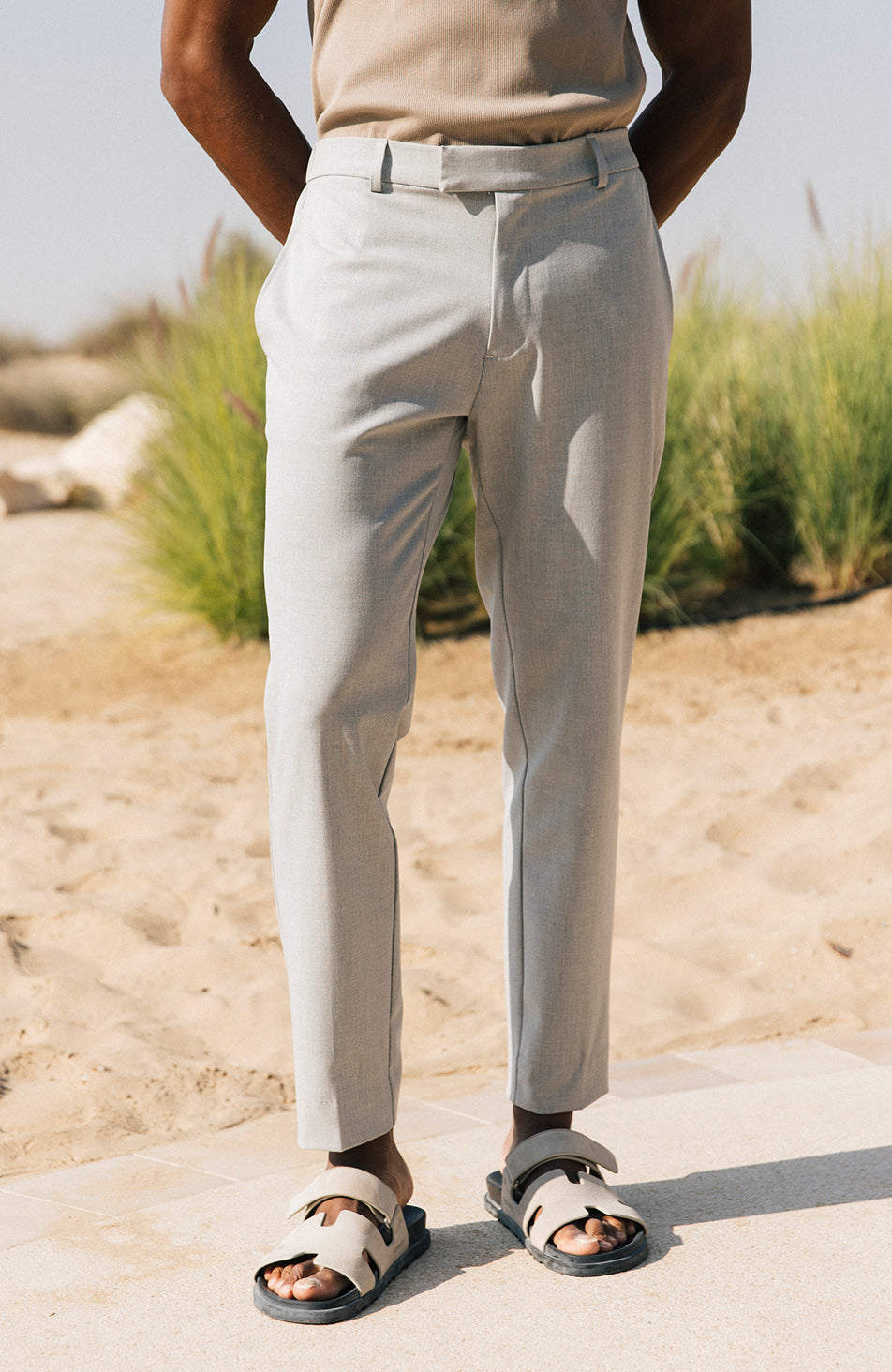 Aster Tailored Stretch Slim Leg Pants in Grey