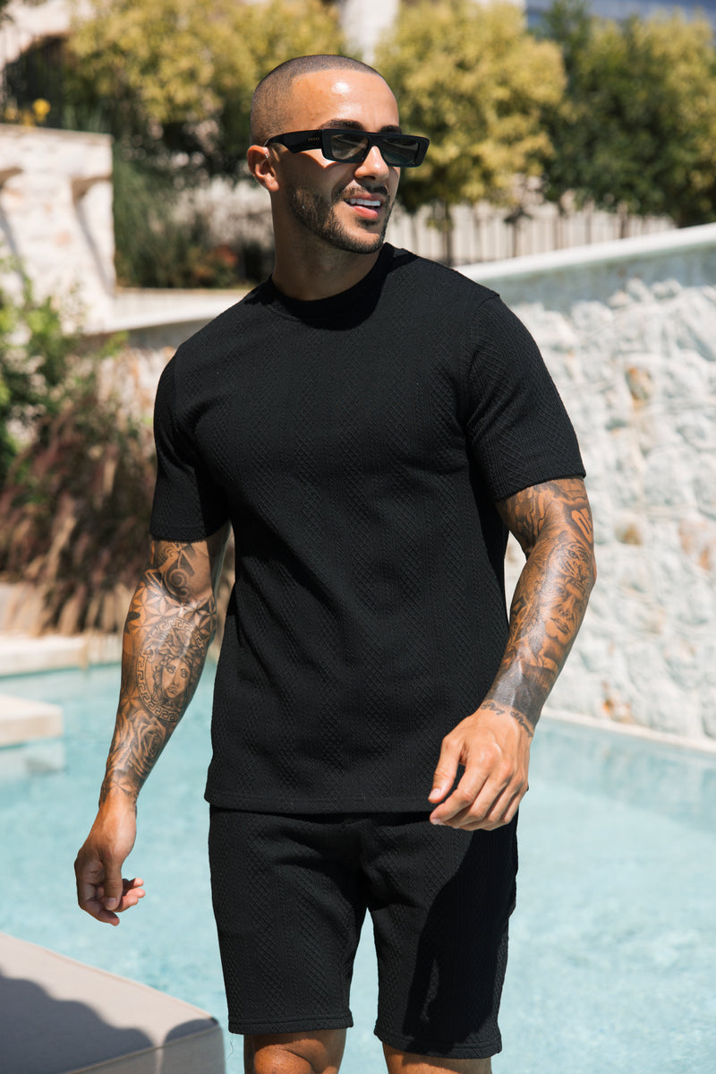 Model is 5'10 with size M chest, wearing size M