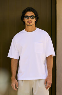 Model is 5'11 with a chest 38", wearing size M