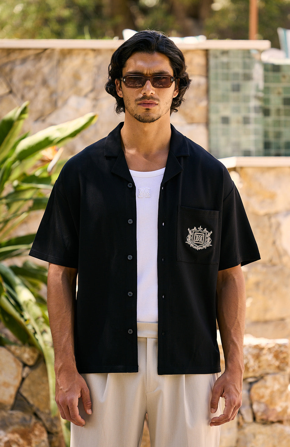 Model is 5'11 with a chest 38", wearing size M