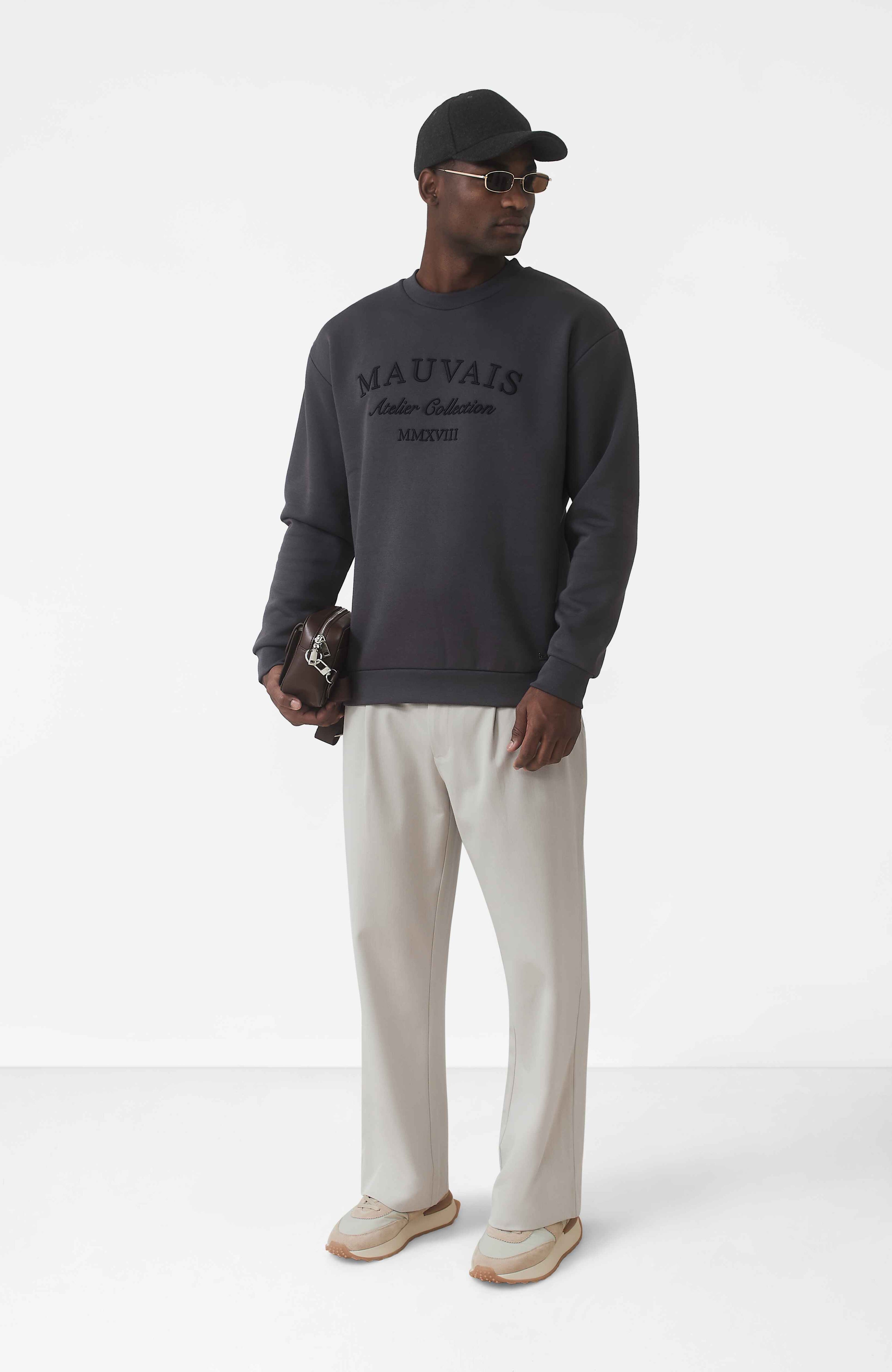 Ricamo Regular Logo Crew Sweatshirt in Slate