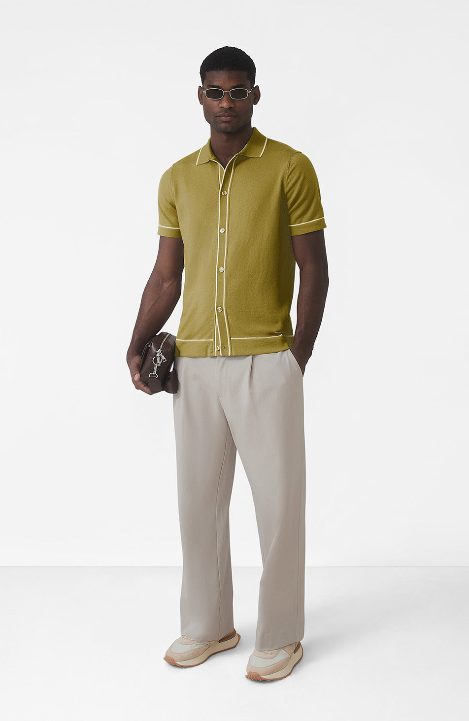 Model is 6'2 with size M chest, wearing size M