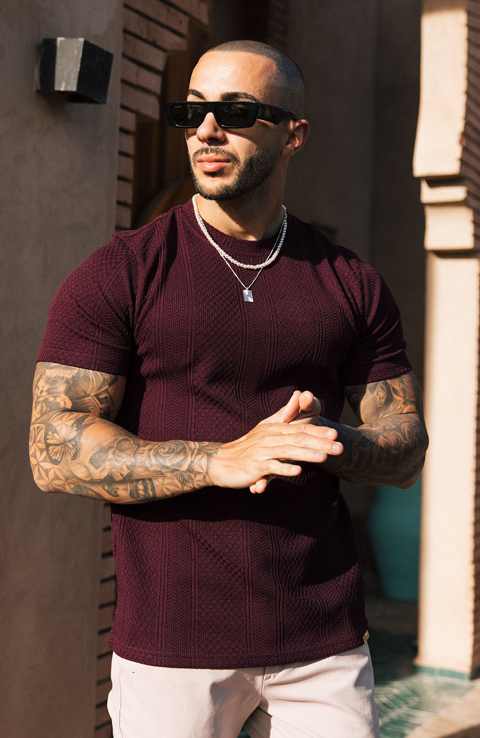 Cedro Slim Textured Tee in Burgundy