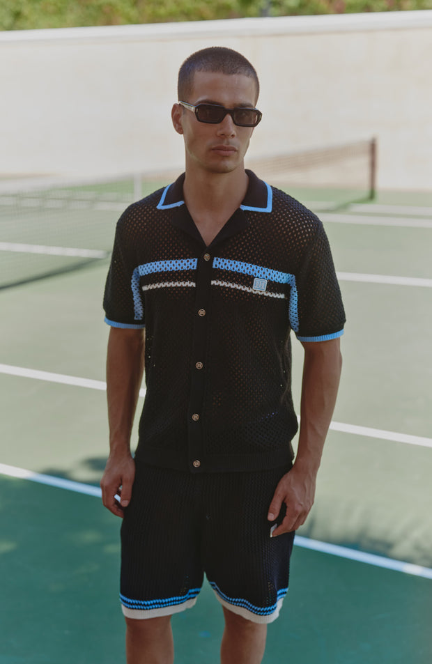 Model is 6'0 with a chest 39", wearing size M