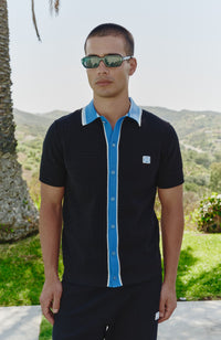 Model is 6'0 with a chest 39.5", wearing size M