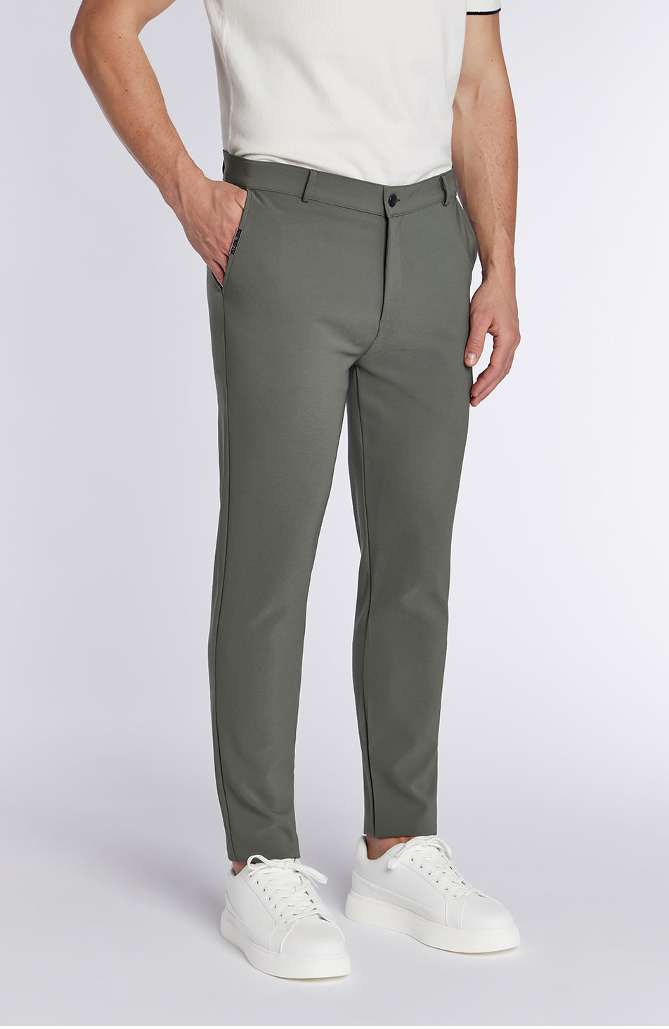 Signature Hybrid Pants in Khaki