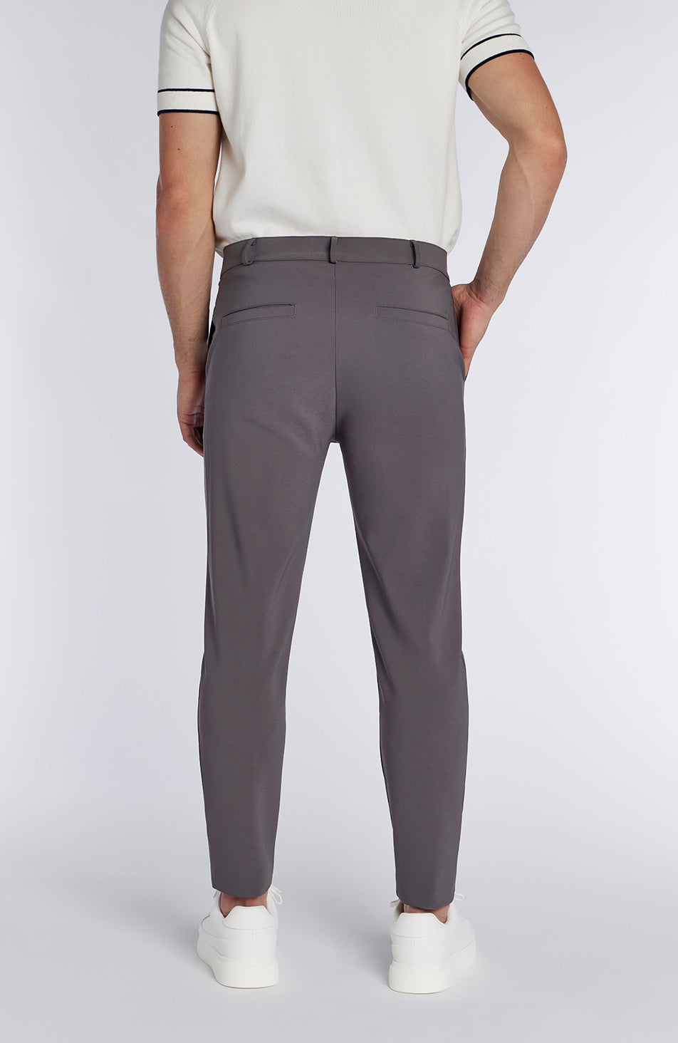 Signature Hybrid Pants in Grey