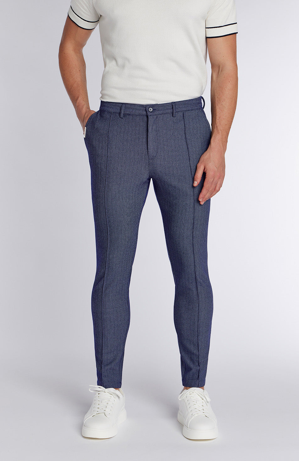 Tormore Slim Gio Textured pants in Navy