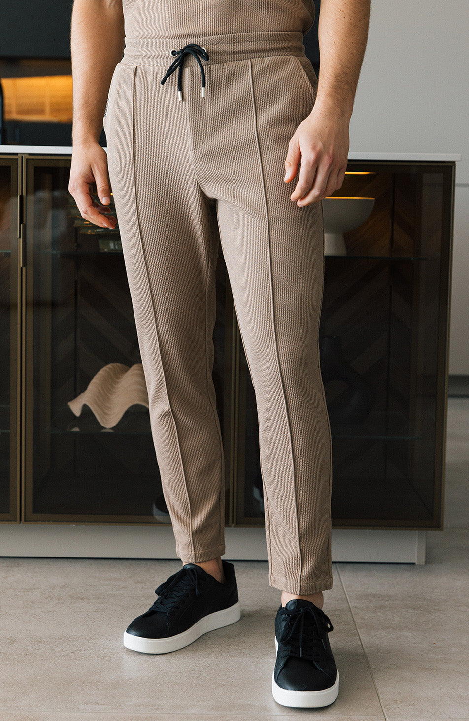 Tremont Pants in Beige