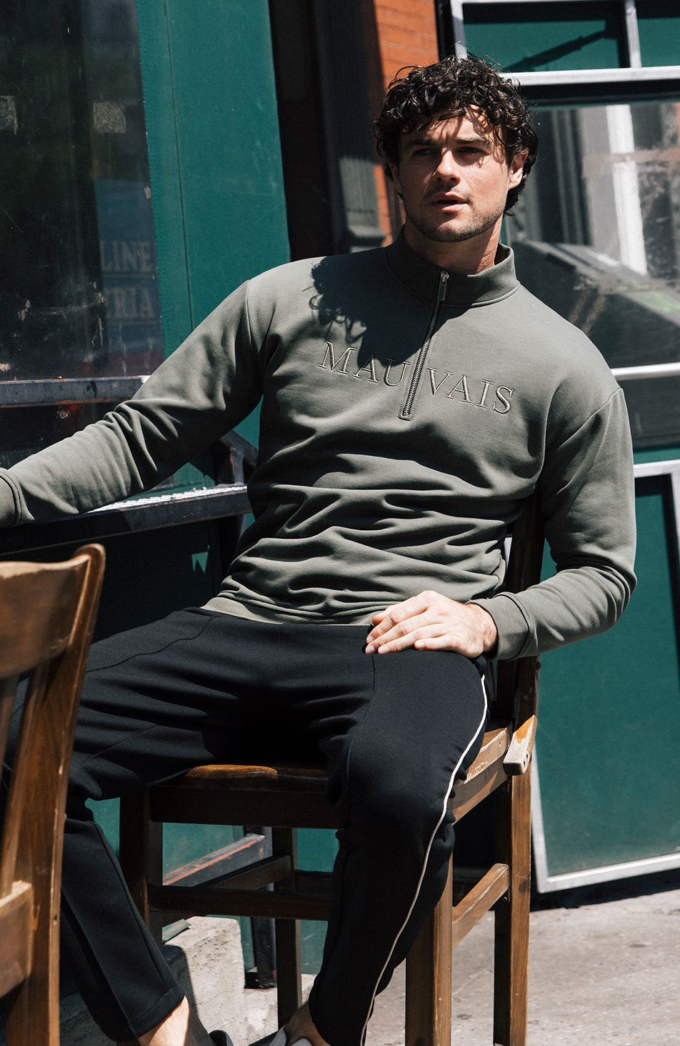 Volonte Regular Quarter Zip Sweatshirt in Khaki