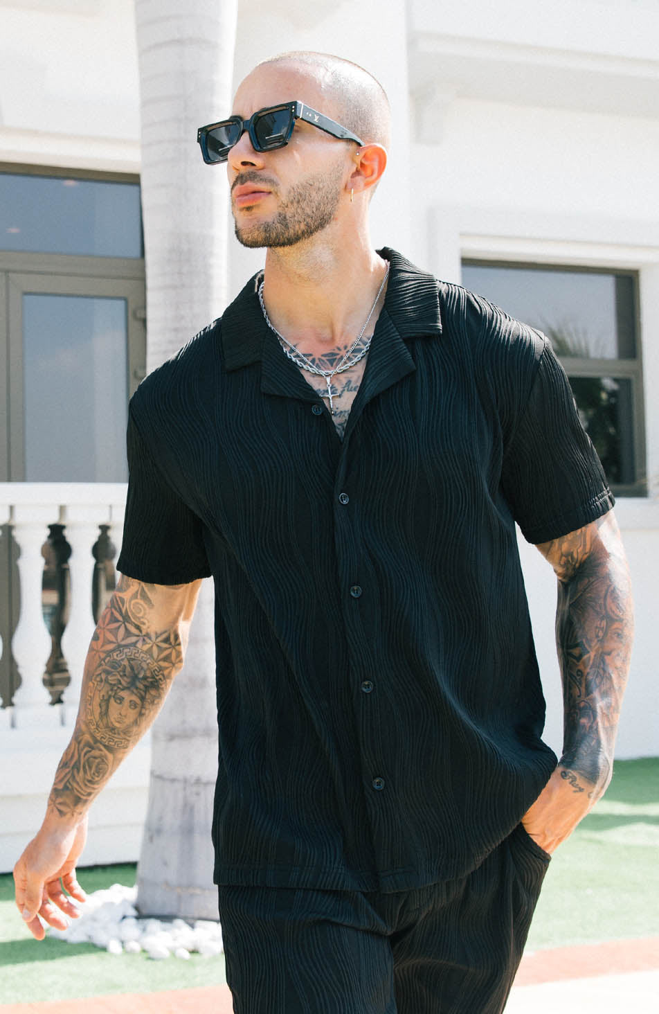 Wave Revere Shirt in Black 