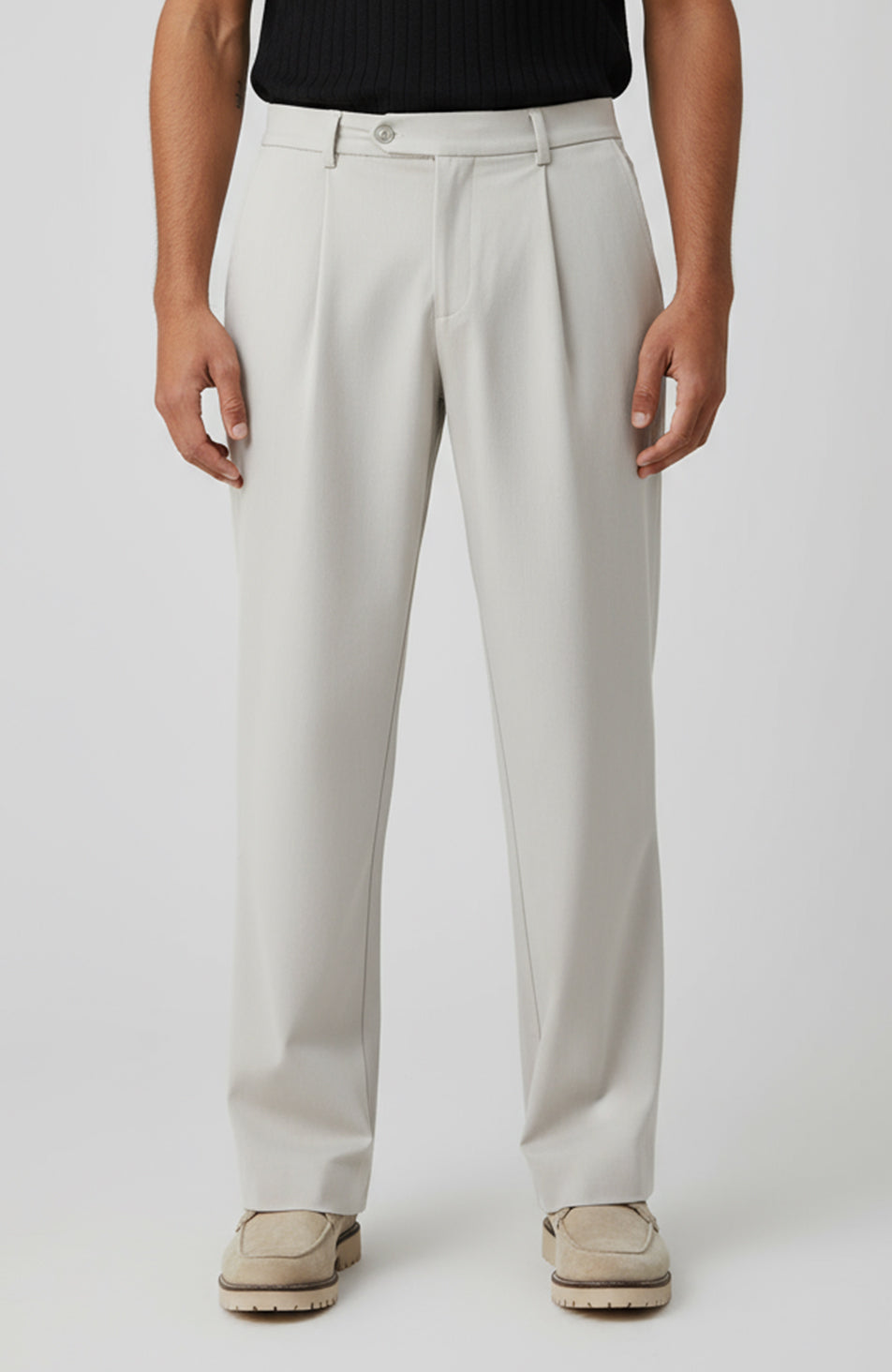 Como Relaxed Fit Pleated Tailored Pants in Beige
