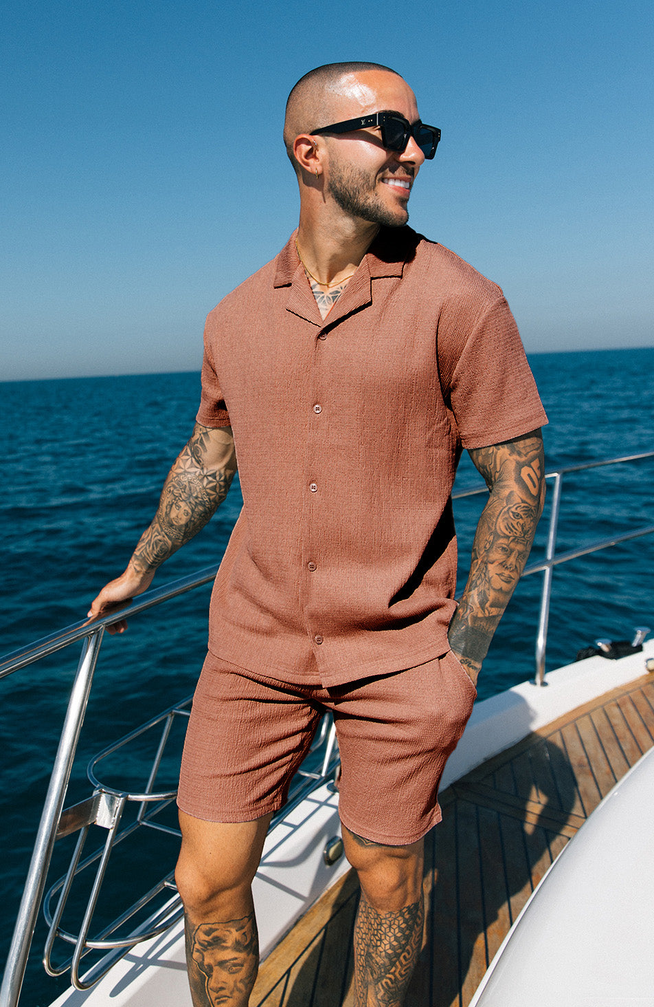 Eivissa Slim Stretch Shorts in Rust