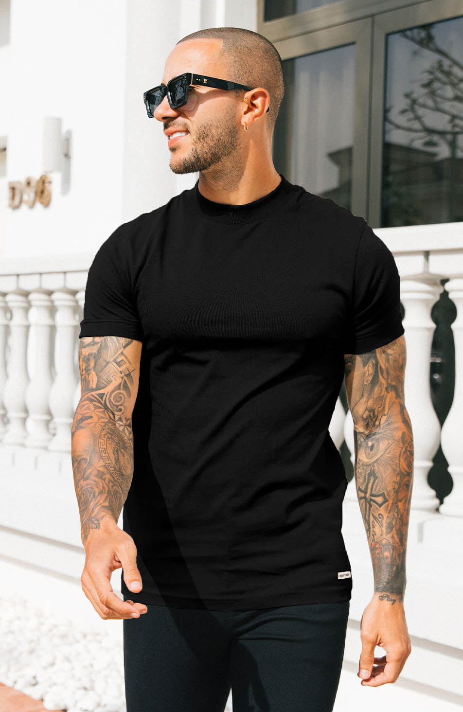 Signature Slim Tee in Black